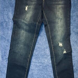 Stylish Distressed Black Jeans for Women